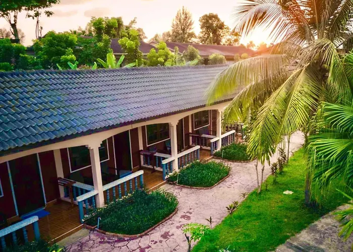 Happy Lagoon Bungalow