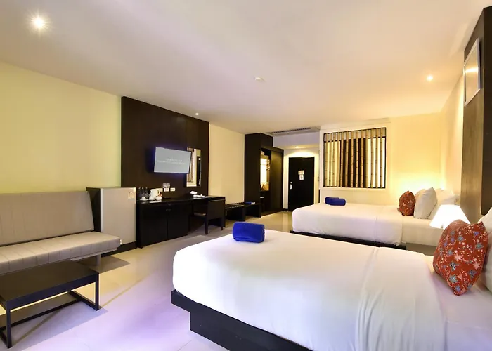 Palm Galleria Resort